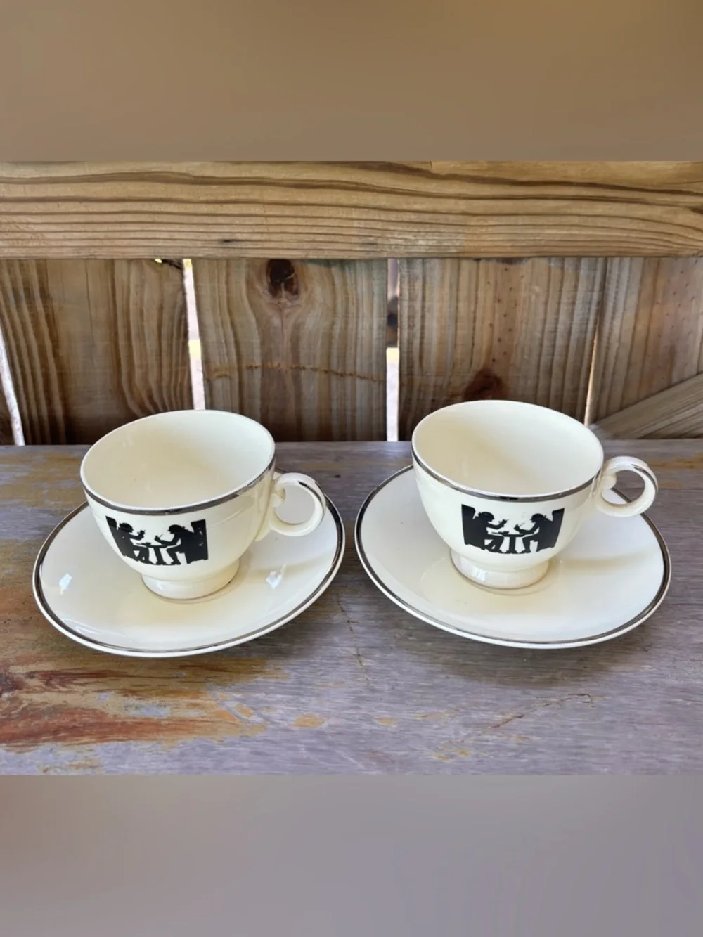 Vintage Taylor Smith & Taylor China USA Silhouette Pattern 2 Tea Cups 2 Saucers
